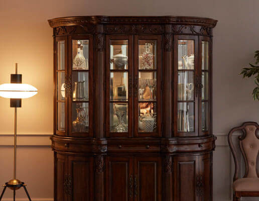 Luxury chest of drawers